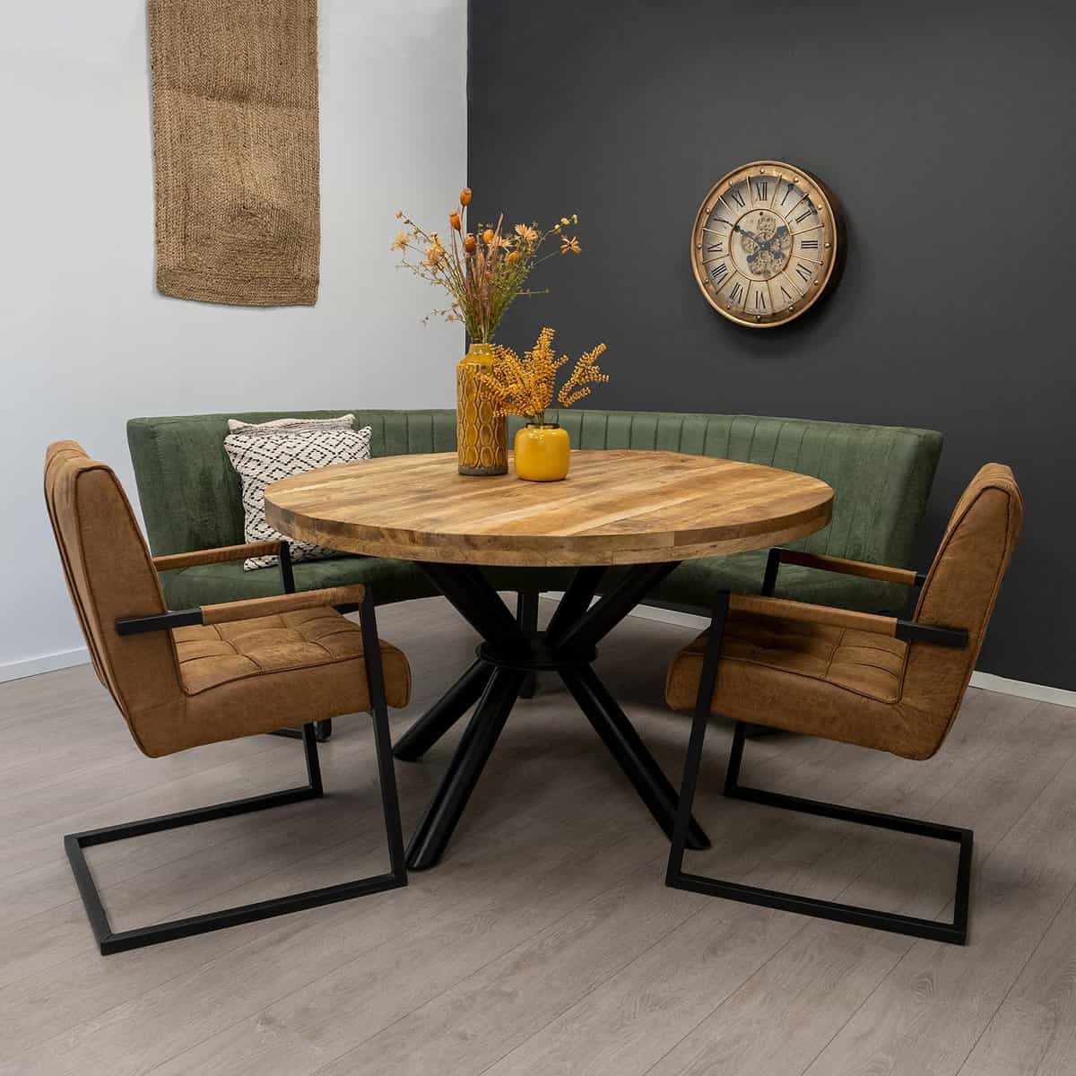 Mora Chair