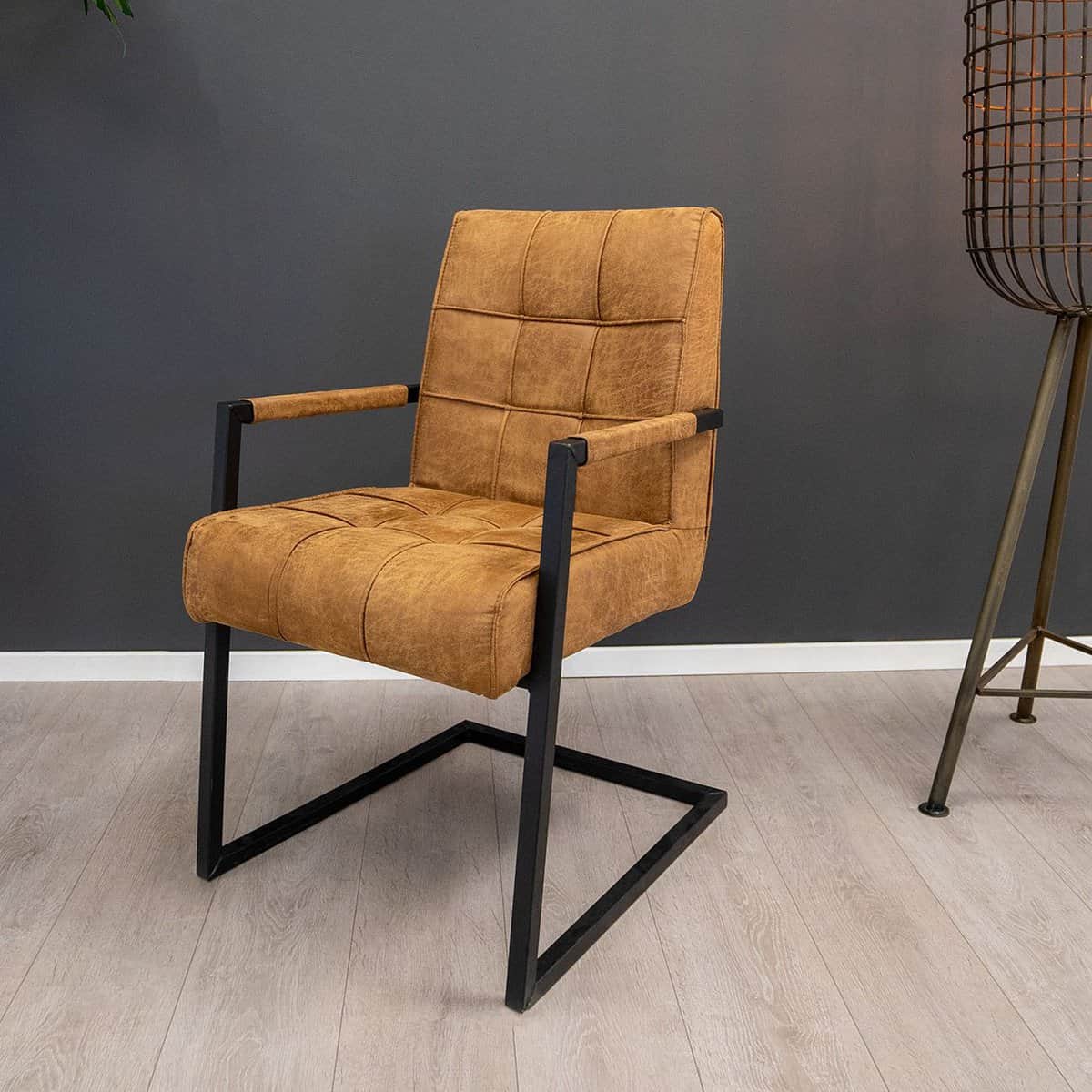 Mora Chair