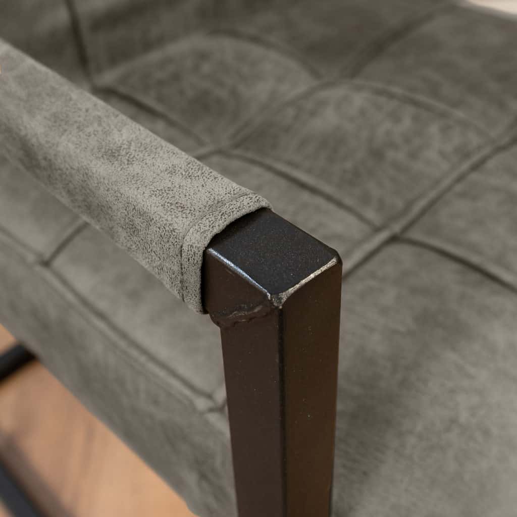 Mora Chair